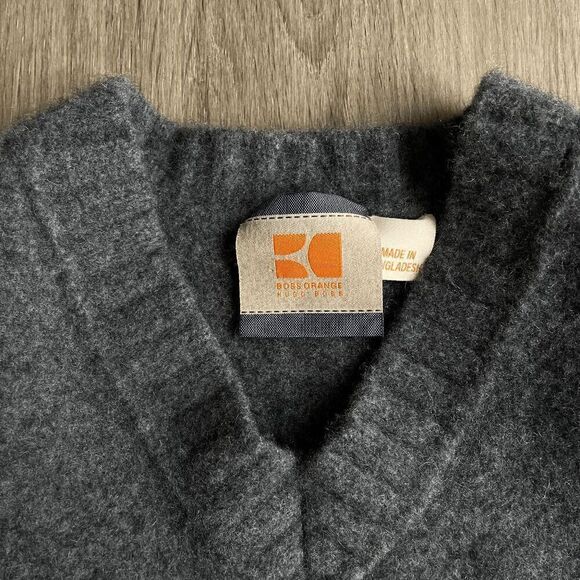 Boss Hugo Boss Sweater Kid's Large​​​​ - Picture 2 of 9